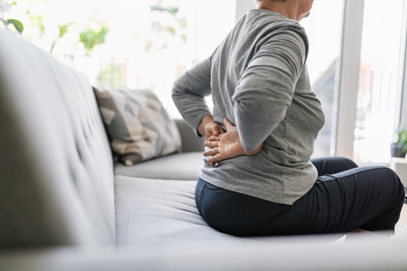 endometriose mulher com dor nas costas