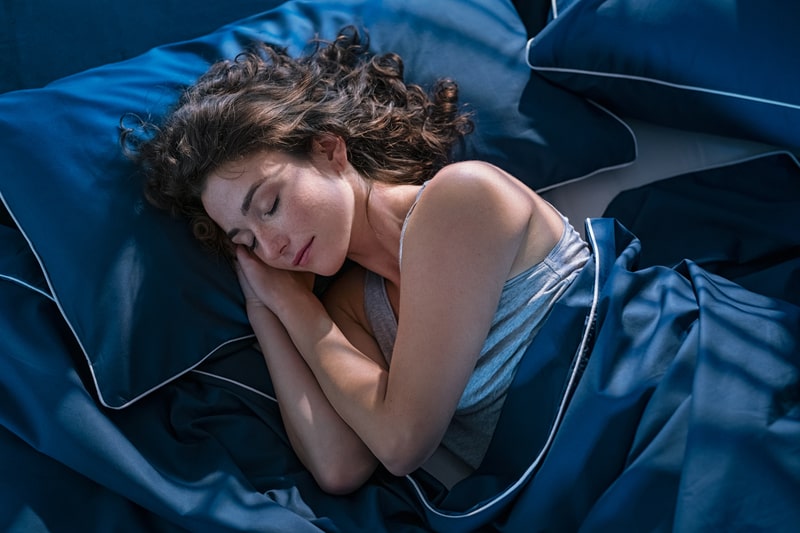 calmante para dormir mulher dormindo
