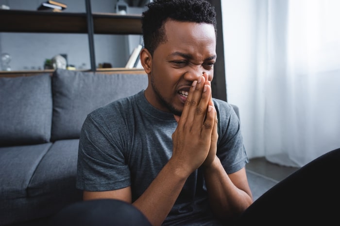 como tratar sindrome do panico homem com ansiedade