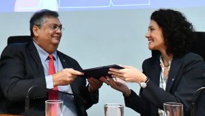 Ministro da Justiça, Flávio Dino e Secretária Senad, Marta Machado.