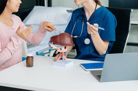 Doença hepática gordurosa não alcoólica: como CBD e THC atuam na proteção do fígado