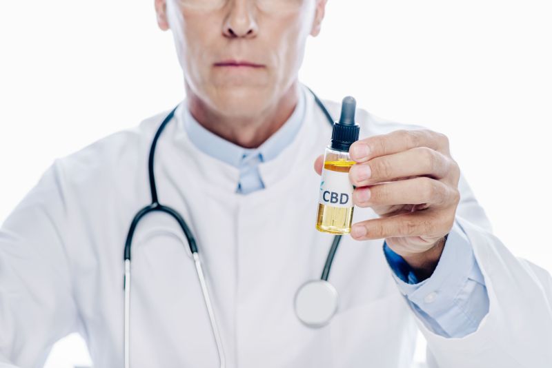 Uso-medicinal-do-canabidiol-no-brasil-medico